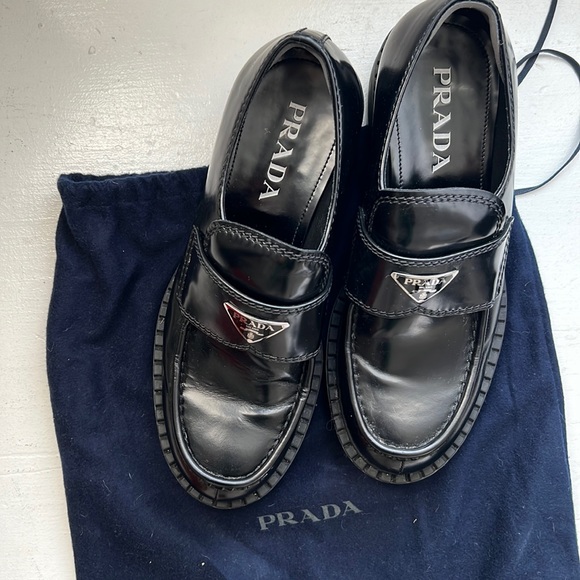 ‼️SOLD. Prada Loafers Size 39 - Picture 2 of 7